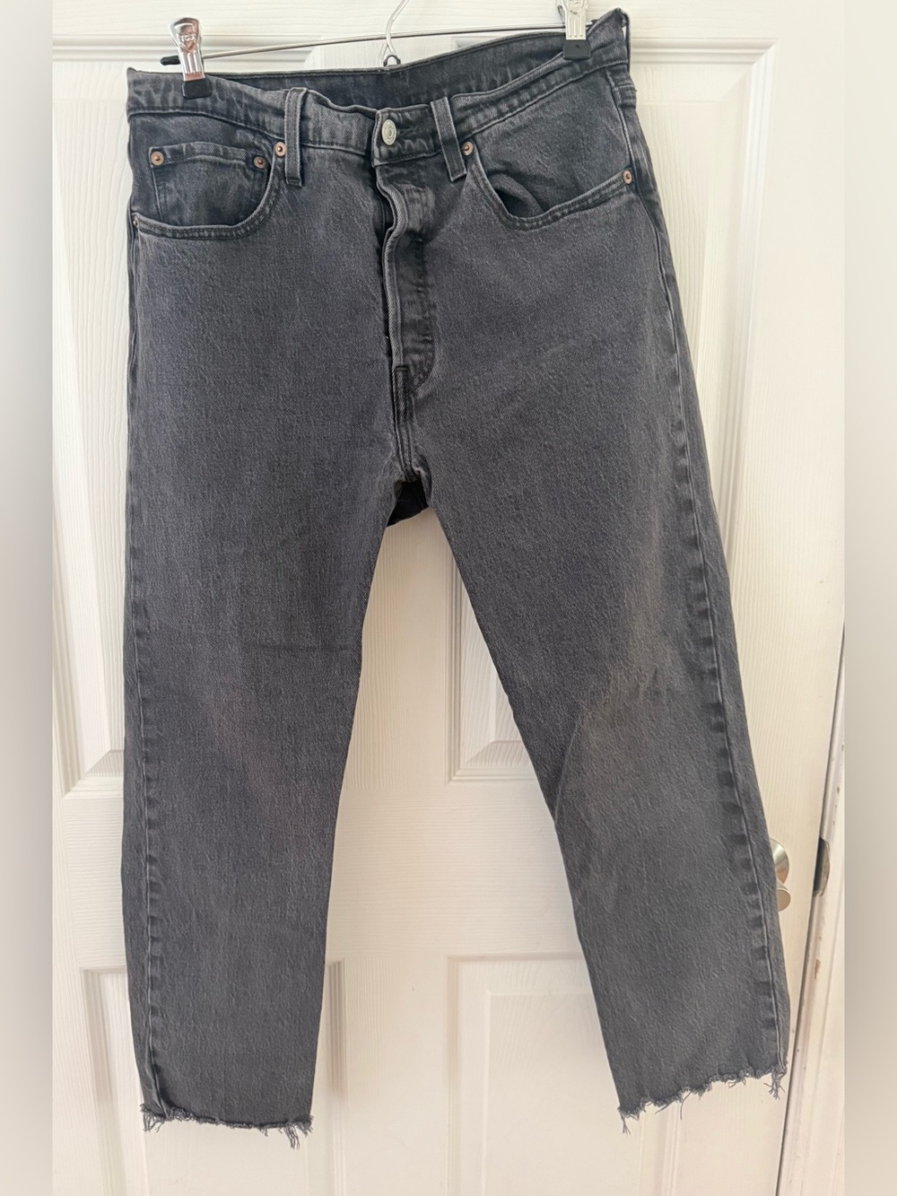 Levi’s 501 Original Cropped Jeans Gray Wash Button Fly Raw Hem Women’s W30 L26